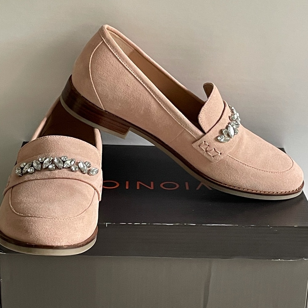 VIONIC Pink suede loafers with bling
